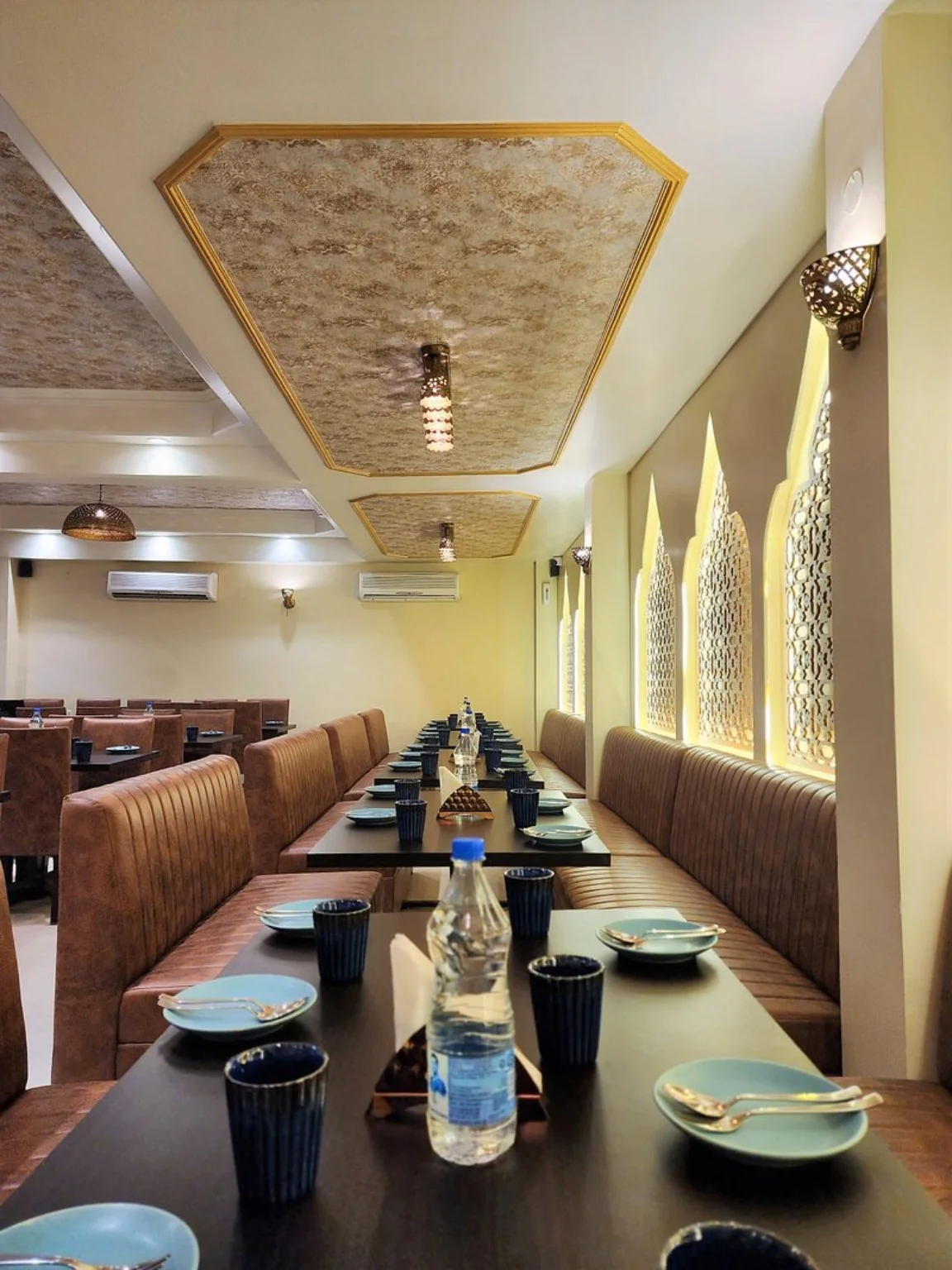 Restaurant seating